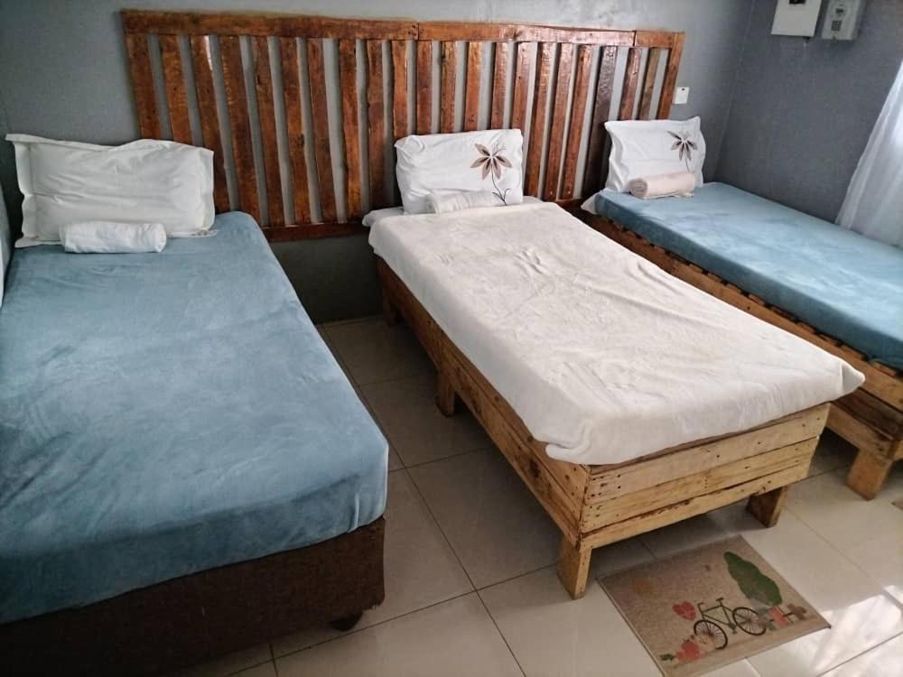 Jungle Breeze Home Stay Kasane Exterior photo