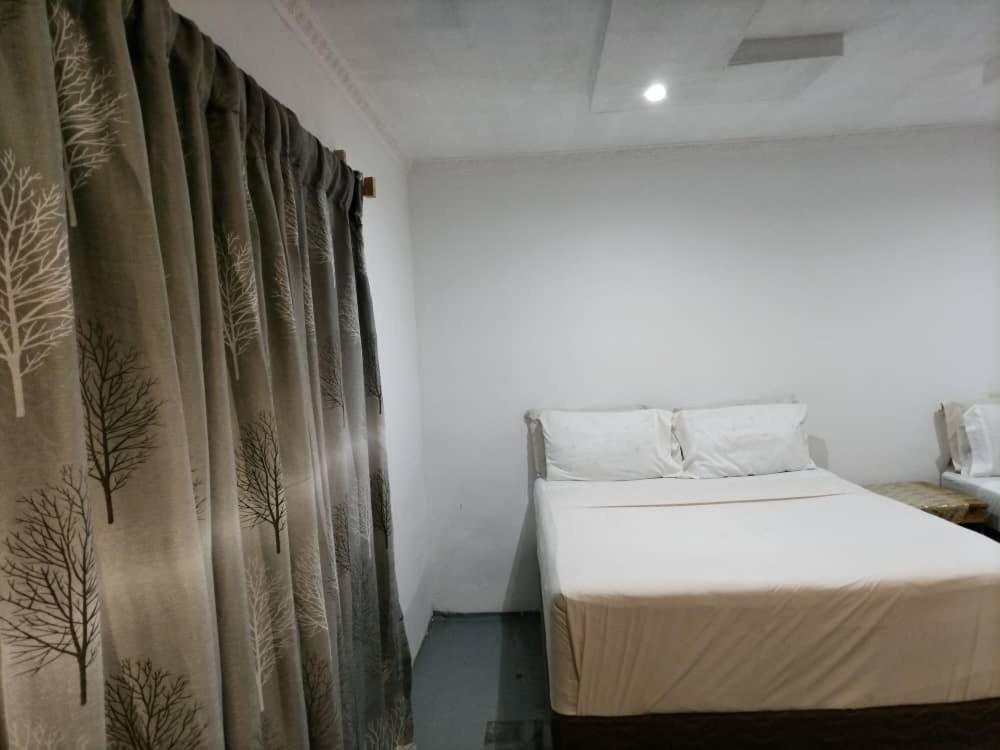 Jungle Breeze Home Stay Kasane Exterior photo